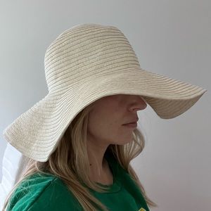 Floppy wide brimmed hat